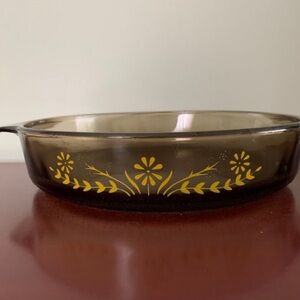 glasbake black cake pan - black glass - yellow flowers  vintage - textured glass